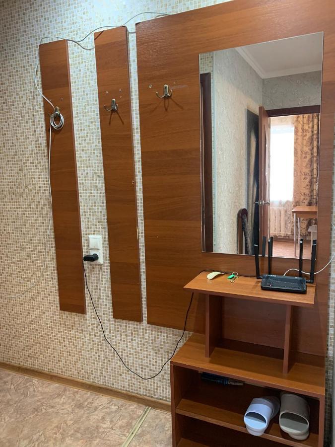 Уютная Квартира В Центре По Ул Гоголя Karagandy エクステリア 写真